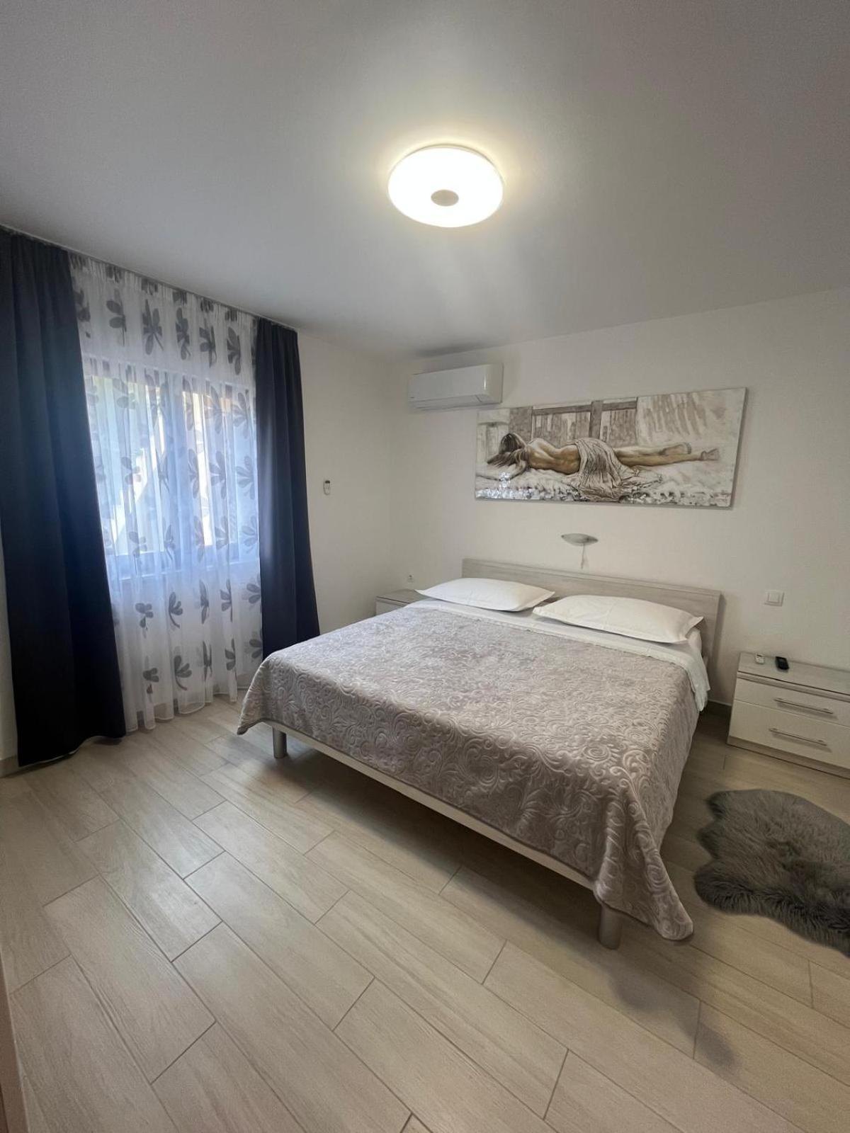 Apartman Tessa Vela Luka Exterior photo